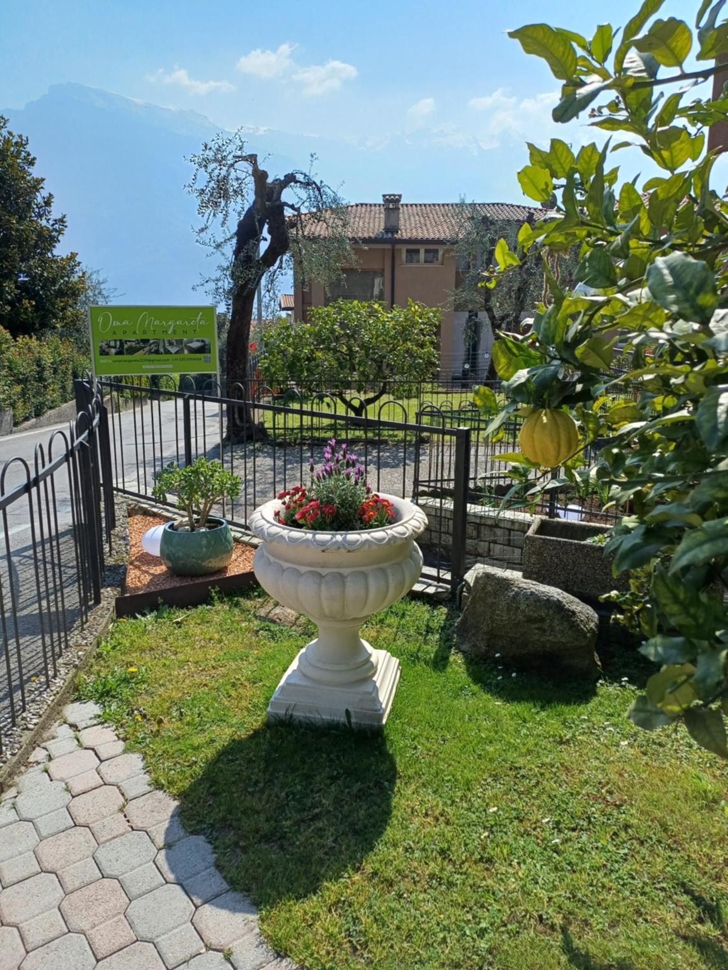 Oma Margareta Apartment Limone sul Garda Εξωτερικό φωτογραφία